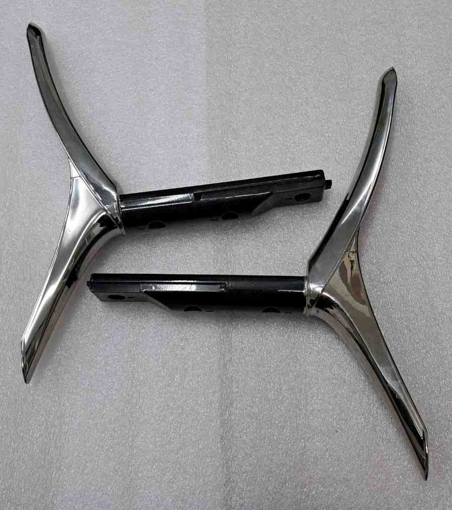 STAND 40302 Комплект стойка за телевизори NEO LED-43118 UHD отвори 3 50/50mm